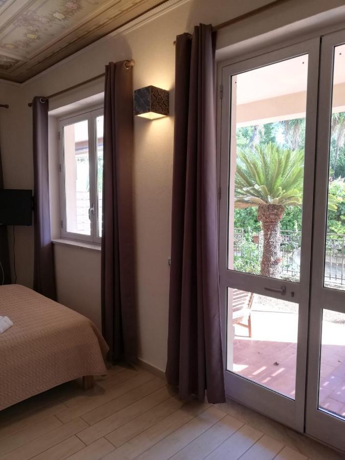 Villa Antonella Rooms Mondello Palermo Ngoại thất bức ảnh